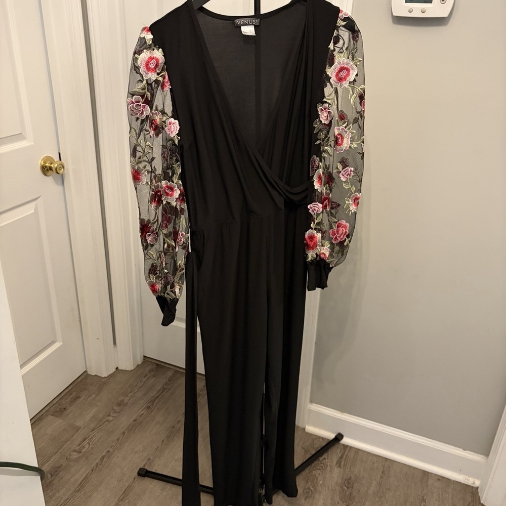 Venus‎ Jumpsuit  Embroidered Floral Sleeves Mesh Cottagecore Black Med Boho Glam